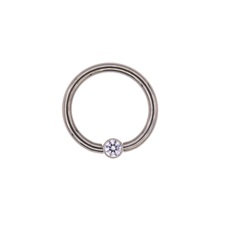 Titanium captive ring with 2.5mm faceted gem bead