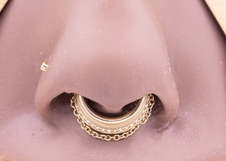 Lucy in Chains stacked hinge ring in yellow gold with diamonds, 16g 3/8"