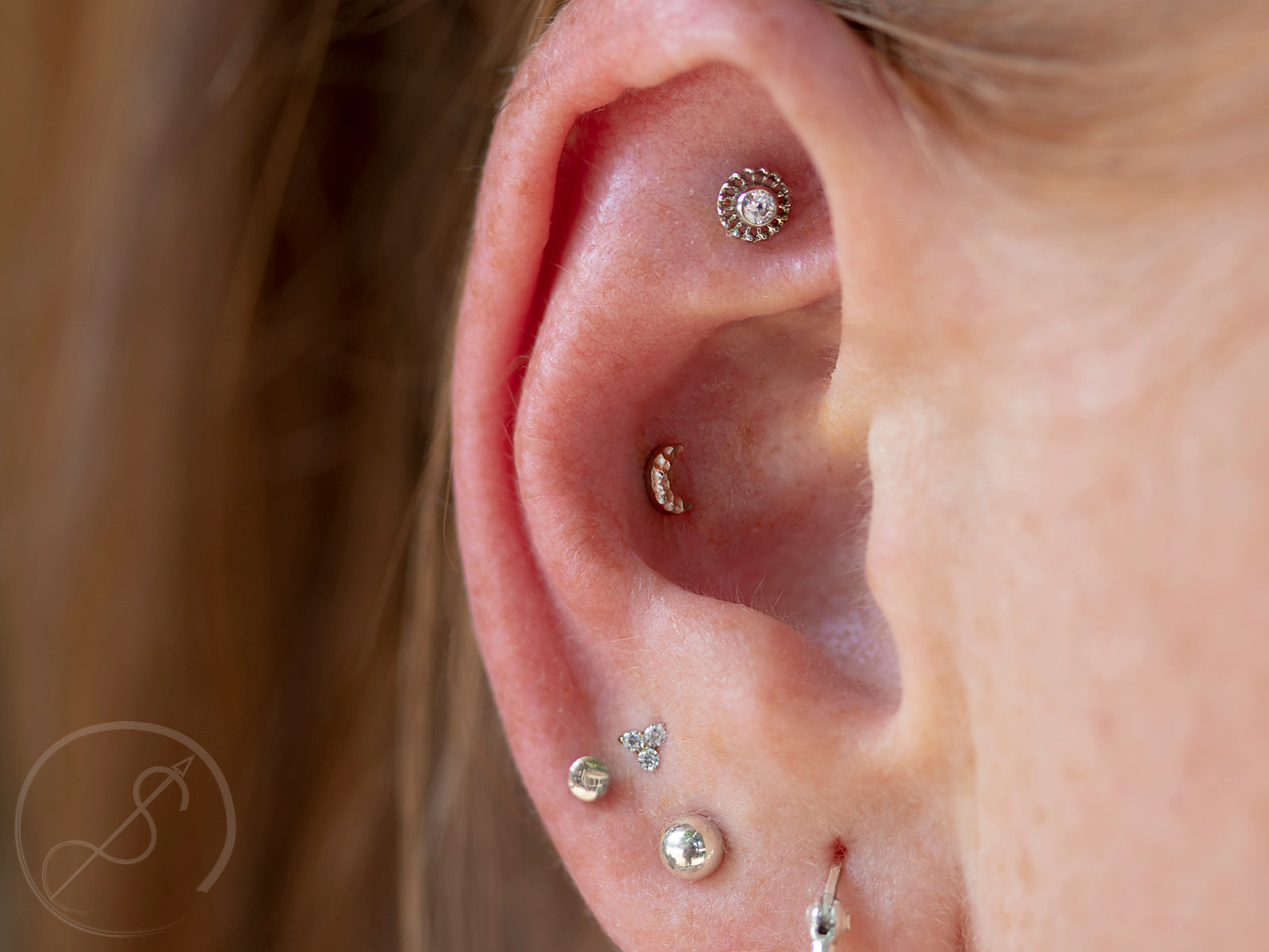 Threadless Piercing End Virtue threadless end with 2mm gem in white gold – Piercing Experience