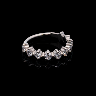 Vittoria hinged ring with CZ gems in titanium, 18g