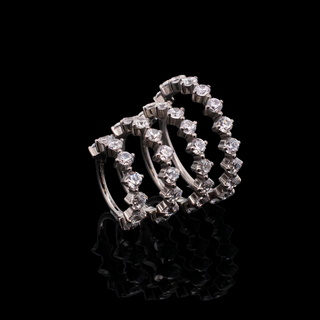 Vittoria hinged ring with CZ gems in titanium, 18g