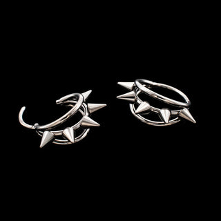 Theo spiked illusion hinged ring in titanium, 18g