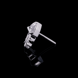 Marina jellyfish threadless end with gem in titanium