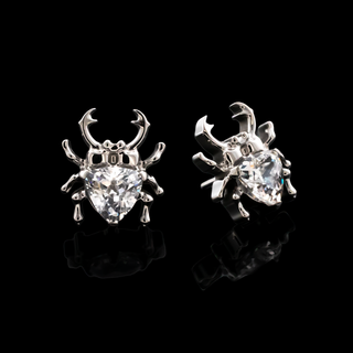 Cassian scarab beetle threadless end with trillion CZ in titanium