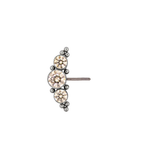 Side-set beaded 3 gem arc cluster in titanium, threadless
