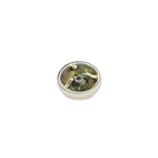 White gold kinetic end with peridot bead for 14/12g threaded