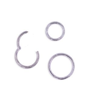 Hinged clicker in white gold, 18g
