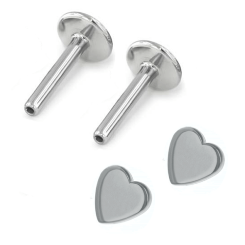 Pair of titanium earrings with hearts for new piercings